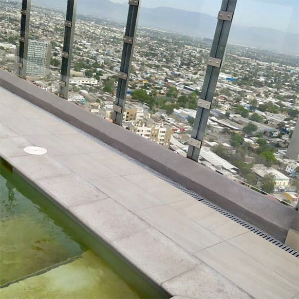 BORDE-DE-PISCINA-EDIFICIO-CON-CON-4